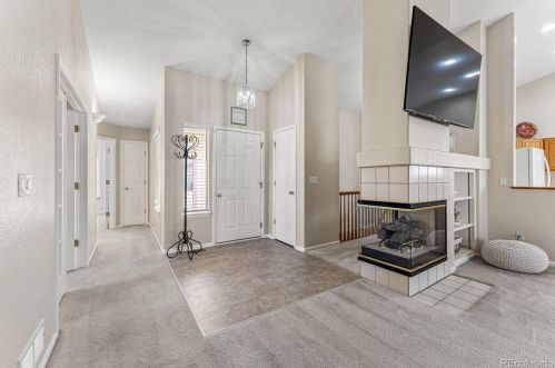 4712 Danube Cir, Aurora CO  80015-4958 exterior