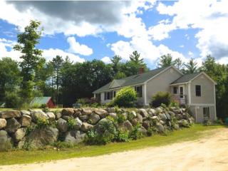 11 Palmer Rd, Ellsworth, NH 03223-4422