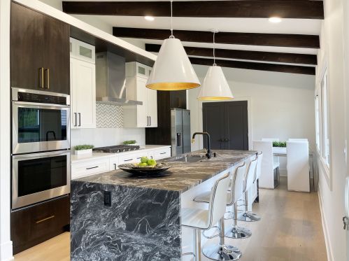 2675 Crestwood Ln, Bannockburn IL  60015-1904 exterior