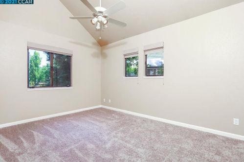 9 Mozden Ln, Concord CA  94523-3377 exterior