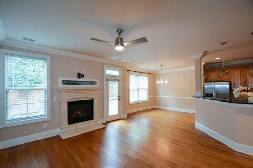 7880 Glisten Ave, Atlanta GA  30328-2465 exterior