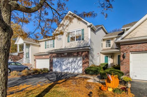 361 Ridge Rd, North Aurora, IL 60542-9156