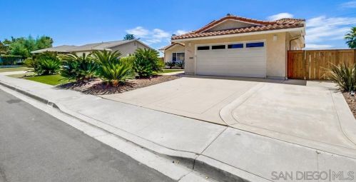 6851 Murray Park Dr, San Diego, CA 92119-2932