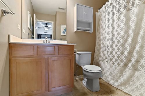 1050 Talcott Ave, Lemont IL  60439-2750 exterior