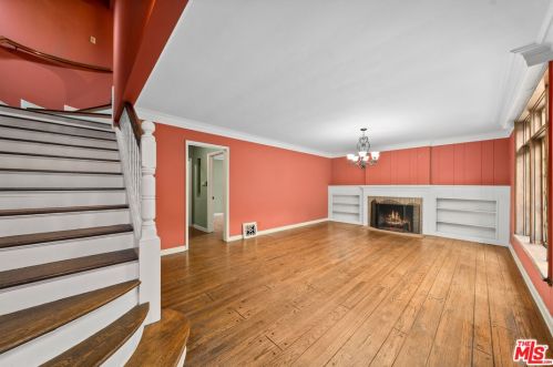 1347 San Luis Rey Dr, Glendale CA  91208-1961 exterior