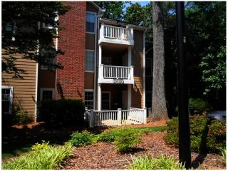 2210 River Heights Ct, Marietta, GA 30067-4899