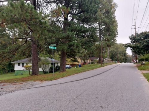 105 Brownlee Rd, Atlanta GA 30311-2226 exterior