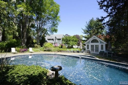4 Chapel Rd, Mahwah, NJ 07430-2861