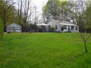 239 Putney Falls Rd, Putney VT  05346-8728 exterior