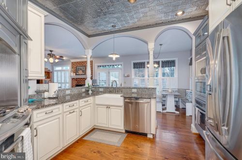 874 Pheasant Hill Rd, Summit Point WV  25446-3634 exterior