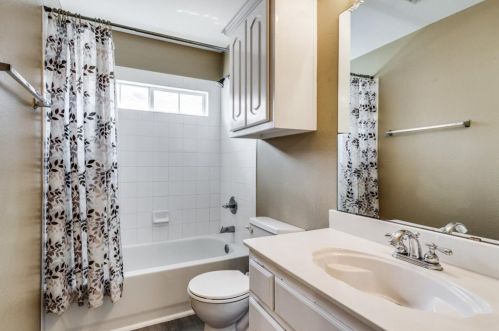 5408 Mdw Vly Dr, Fort Worth TX  76123-2841 exterior