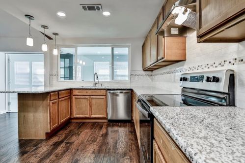 1838 Castille Dr, Carrollton TX 75007-3014 exterior