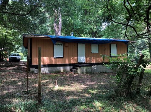831 Mercury Dr, Atlanta GA  30331-0033 exterior