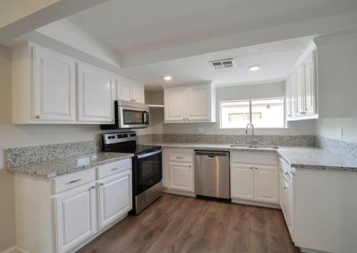 842 Vermont Ave, Los Banos CA 93635-3316 exterior