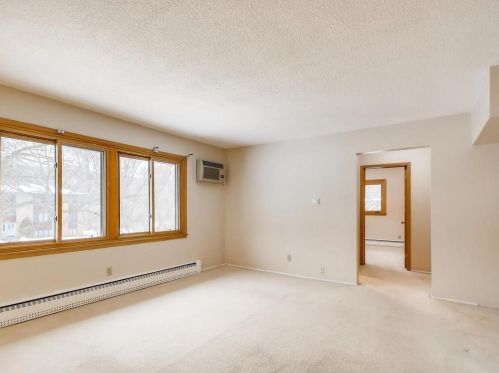 2318 Unity Ave, Minneapolis MN  55422-3400 exterior
