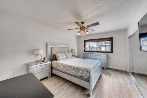 1111 Beacon Ave, Anaheim CA  92802-1811 exterior