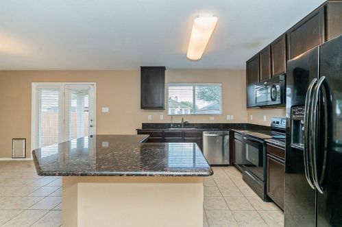 10460 Winding Passage Way, Fort Worth TX  76131-3986 exterior