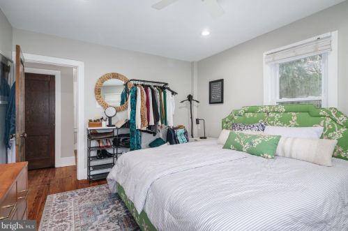 20 Evergreen Ln, Tavistock NJ  08033-1202 exterior