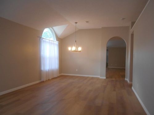 8028 Alderwood Dr, Plano TX  75025-4028 exterior