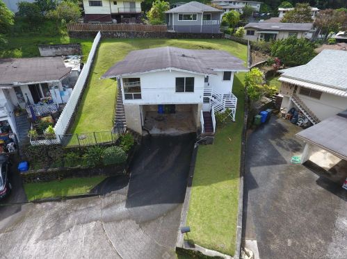 280 Polohiwa Pl, Honolulu, HI 96817-1168