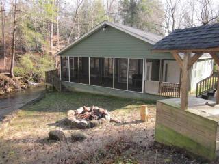 162 Jones Gap Rd, Marietta, SC 29661-9602