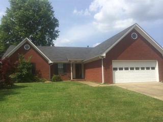 4932 Baywood Dr, Millington, TN 38053-3963