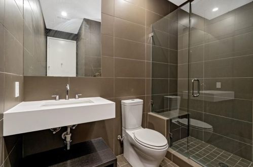 2912 Hermance Dr, Atlanta GA  30319-2704 exterior