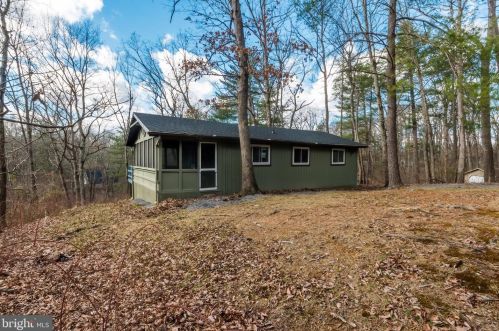62 Turkey Trl, Gerrardstown WV  25420-3119 exterior