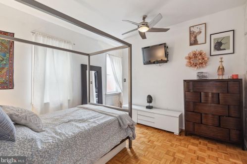 627 16th St, Philadelphia PA  19130-3415 exterior