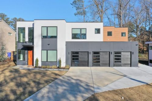 2135 Marann Dr, Atlanta GA  30345-3536 exterior