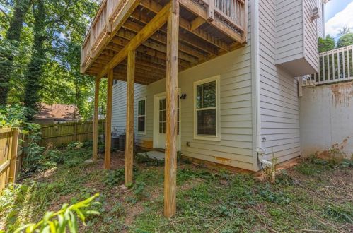99 Hutchinson St, Atlanta GA  30307 exterior