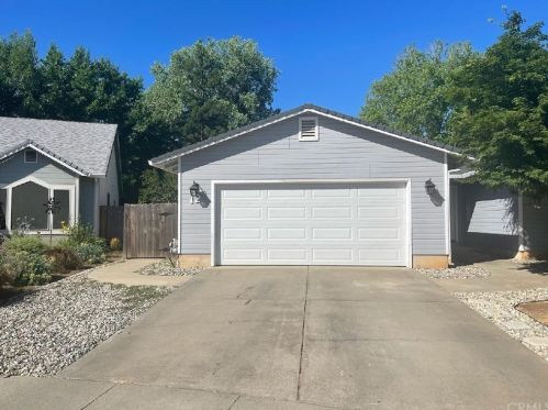 12 Coleman Ct, Chico, CA 95926-5622