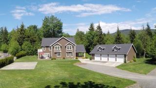 1250 Copper Crst, Bellingham, WA 98229-3126