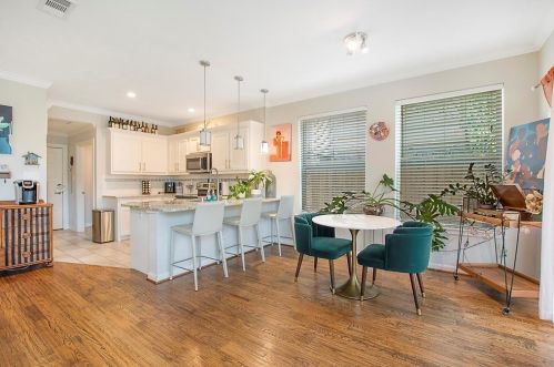 2104 Cologne Dr, Carrollton TX 75007-2336 exterior