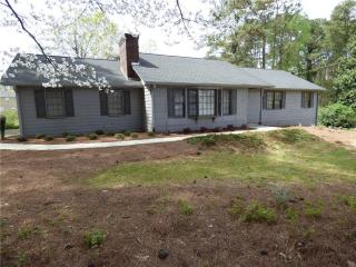 3721 Laurel Dr, Acworth, GA 30101-3830
