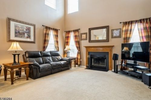 37 Dorset Dr, Hackettstown NJ  07840-5010 exterior