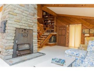 2 Butter Jones Rd, Chester, CT 06412-1031