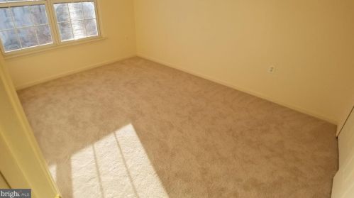 424 Sparkleberry Ter, Leesburg VA  20176-4054 exterior