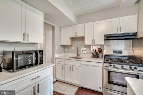 5041 Green Mountain Cir, Columbia, MD 21044-2449