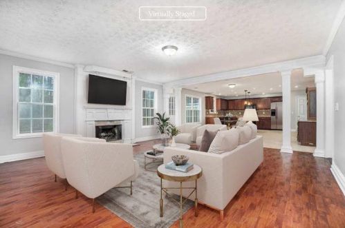 5873 Fairington Farms Ln, Lithonia, GA 30038-1566