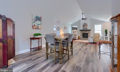 412 Constitution Dr, Ephrata PA  17522 exterior