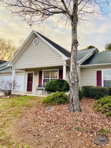 3029 Bentley Park Cir, Gainesville, GA 30504-5681