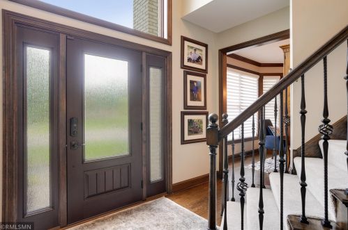 10147 Bridgewater Pkwy, Saint Paul MN  55129-8587 exterior