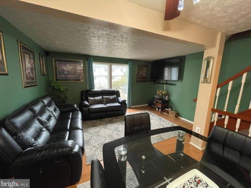 14568 Farmcrest Pl, Silver Spring MD 20905-6009 exterior