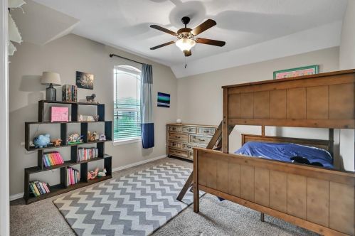 2406 Belton Shores Dr, Conroe TX  77304-4582 exterior