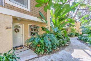 128 Lakepines, Irvine CA  92620-1924 exterior