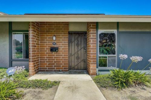 447 Los Arbolitos Blvd, Oceanside, CA 92058-1529