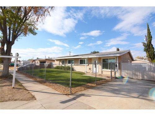 423 Lightcap St, Lancaster, CA 93535-2608