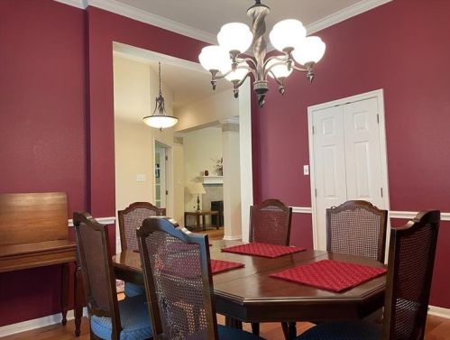 1916 Creole Dr, Austin TX  78727-3420 exterior