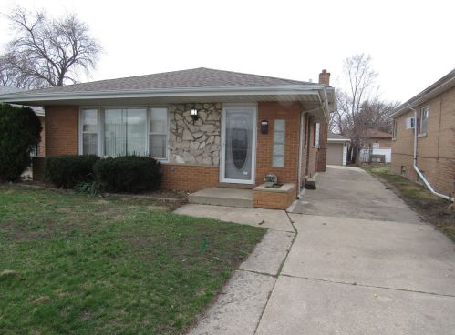 15022 Champlain Ave, Dolton, IL 60419-2661